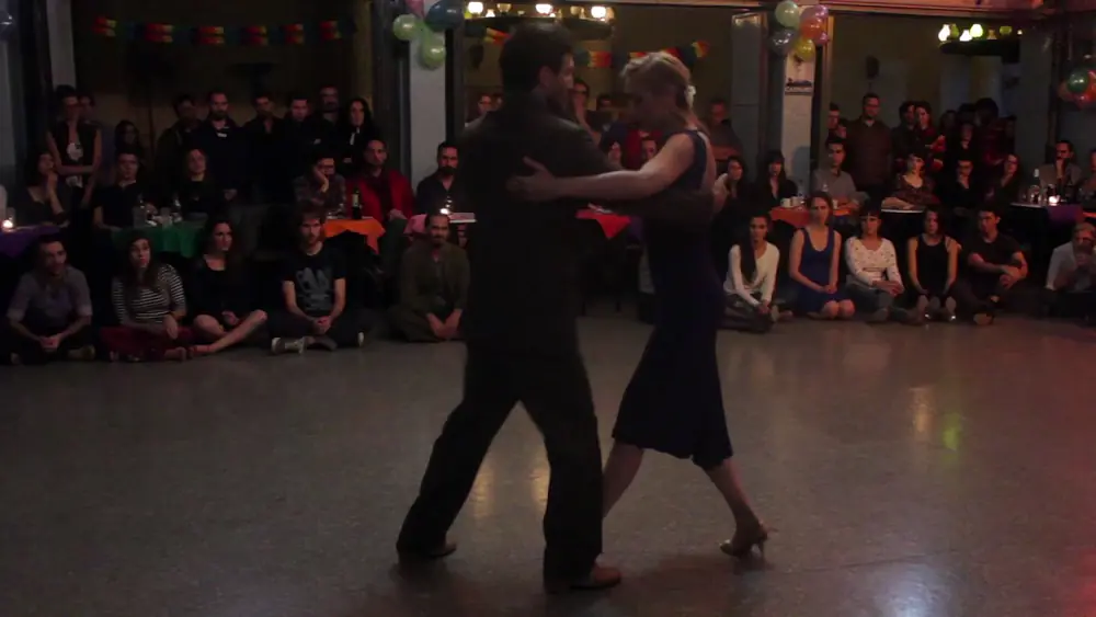 Video thumbnail for Festejo Aniversario de El Motivo: bailan Eugenia Parrilla y Yanick Wyler - 19/6/2017  3/4