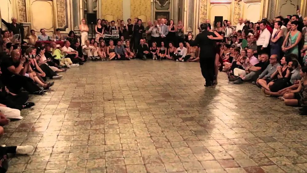 Video thumbnail for Miguel Angel Zotto e Daiana Guspero - Catania Tango Festival 2014 - (vals) 2/3