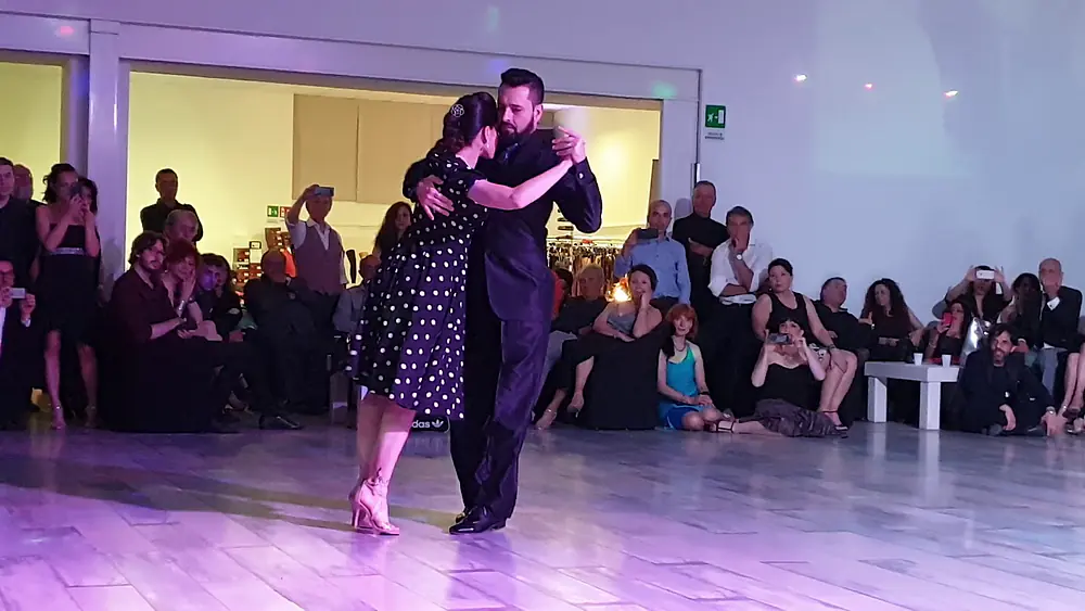 Video thumbnail for Javier Rodriguez e Fatima Vitale - TROILO Fiorentino