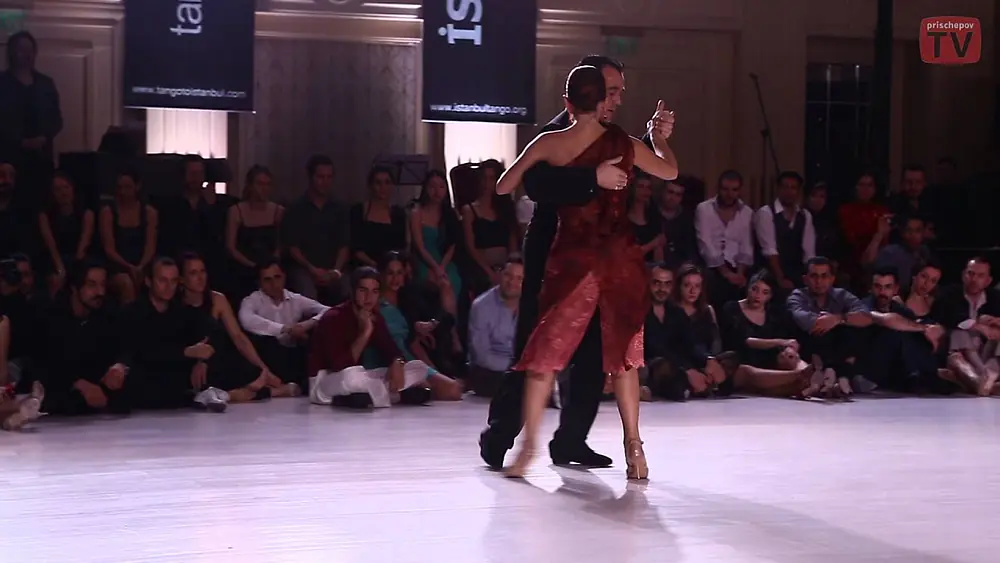 Video thumbnail for Esteban Moreno - Claudia Codega, 4-4, tanGO TO istanbul - 5th edition - 2013