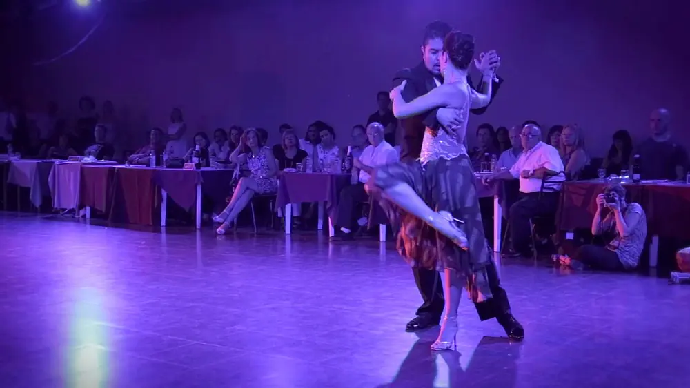 Video thumbnail for Misterio Tango Festival 2016 - CAROLINA DEL RIVERO Y DONATO JUAREZ 2/2