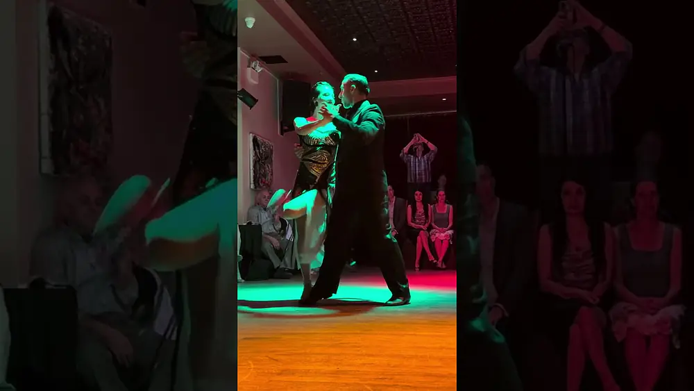 Video thumbnail for Yesica Esquivel & Ariel Leguizamon: Milongueando En El '40 by Forever Tango at Tango La Nacional 2/5