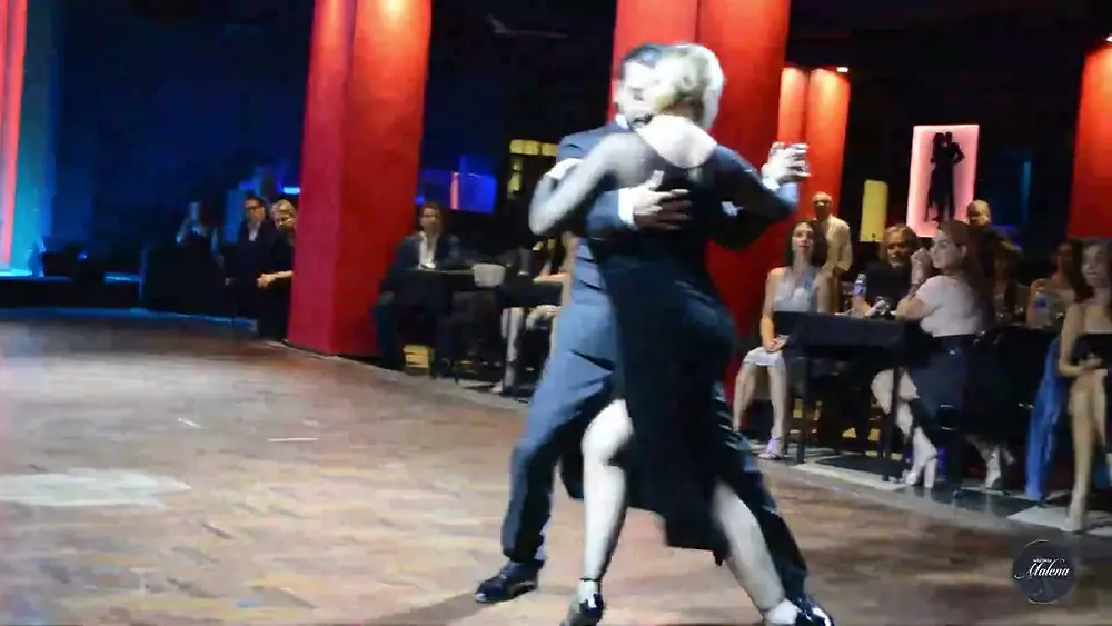 Video thumbnail for Noelia Hurtado & Facundo De la Cruz en Milonga Malena - Marabu!! 2/4