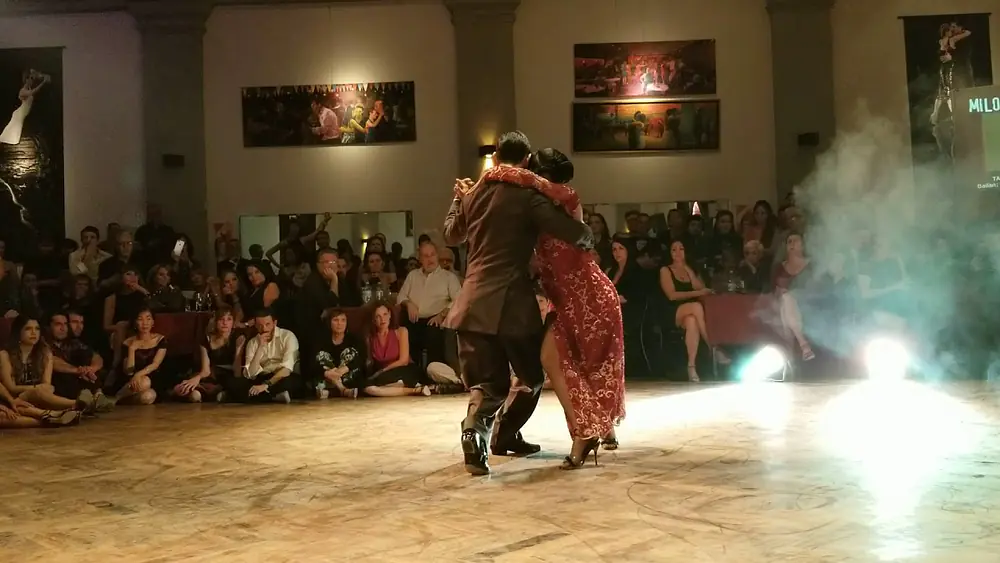 Video thumbnail for Paulina Mejía & Juan David Vargas performance - TangoSalon Extremo at Salon Canning on 8/9/19 (1of2)