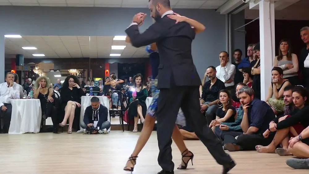 Video thumbnail for Francesca Santangelo & Luca Morale, Farabute (Winter Tango Napoli 2017, 2/4)