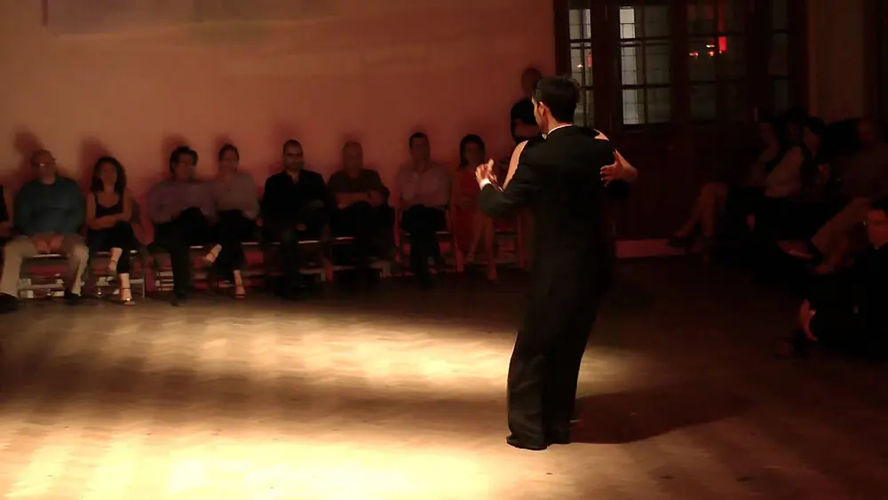 Video thumbnail for Juan Martin Carrara y Stefania Colina @ Negracha, London, March 2012 - 2/4