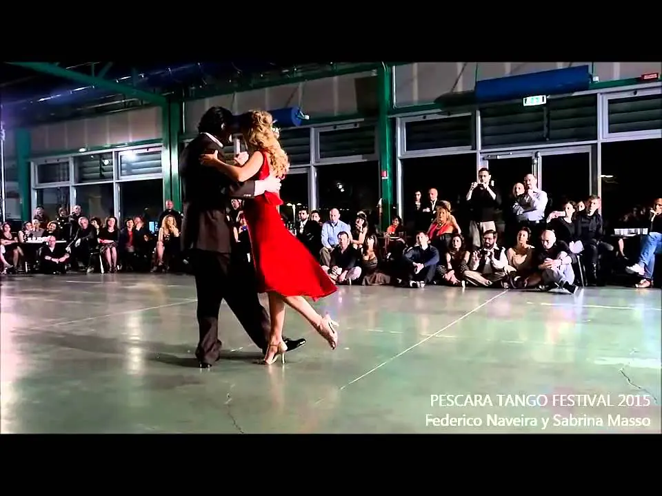 Video thumbnail for Pescara Tango Festival 2015 - Federico Naveira y Sabrina Masso - Ensuenos
