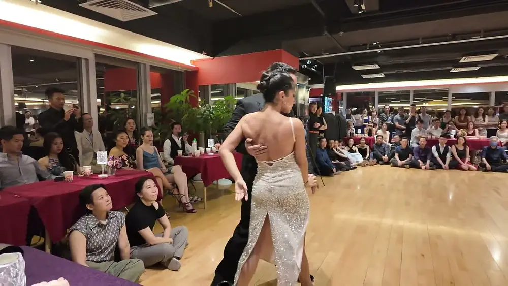 Video thumbnail for Jonathan Saavedra & Clarisa Aragon 4/4 - Petetico (Tango Bardo) Tango - Hong Kong 2024 - 4K