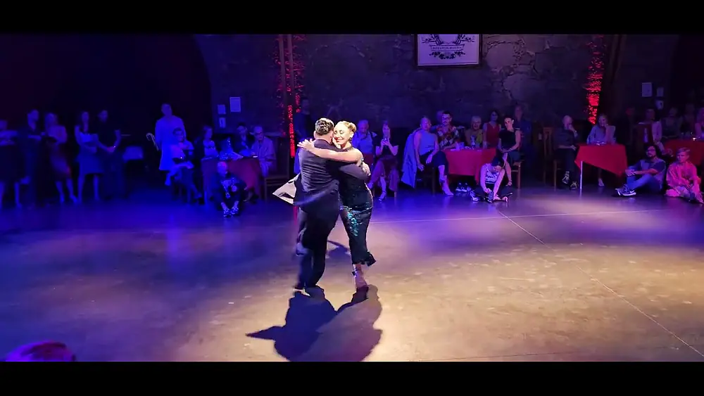 Video thumbnail for Alex Moncada y Martina Waldman. D'Arienzo - Milonga de Mis Amores  2/3. 12th Milongueros All Aboard