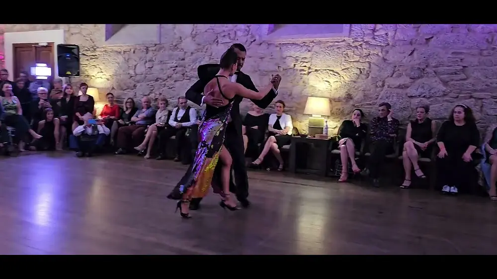 Video thumbnail for Carlos Santos David y Mirella no IX Compostela Tango Festival em 10/02/24 - 4/4