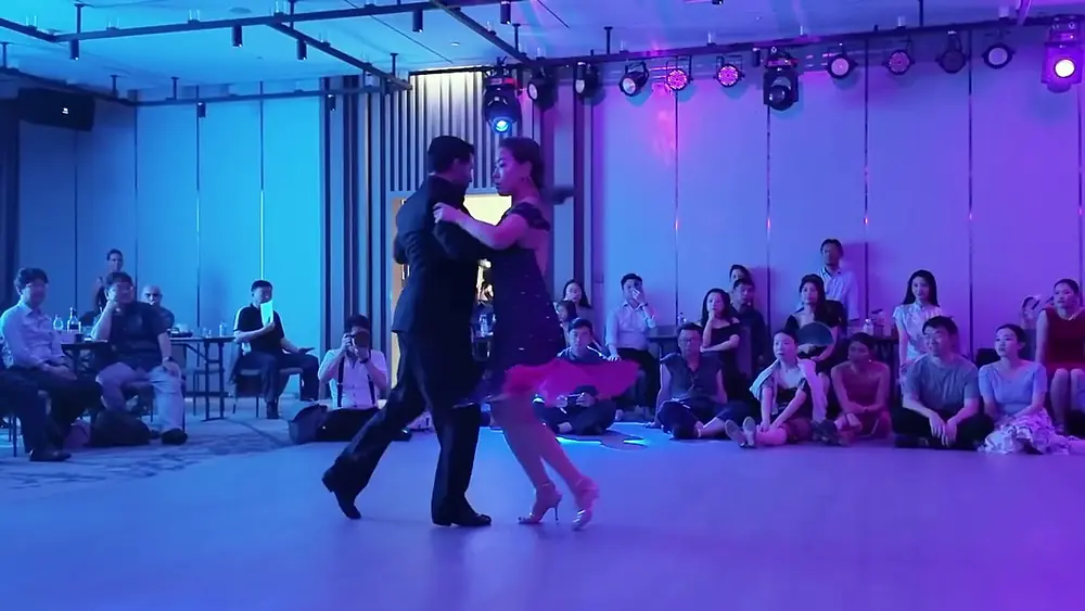 Video thumbnail for Vivian Yeh & Fernando Garcia 1/2 - Melancolico (Anibal Trolio) Tango - Shanghai 2025
