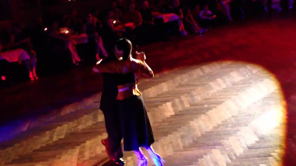 Video thumbnail for Adrian y Amanda Costa 4/4