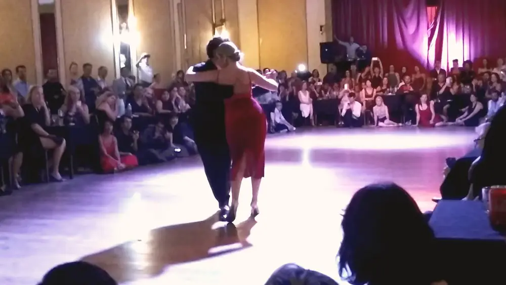 Video thumbnail for Sebastian Arce y Noelia Hurtado-Argentina Tango Salón Festival 2018-2/3