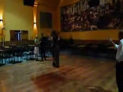Video thumbnail for Samantha Dispari y Andres Moreno lesson at Canning