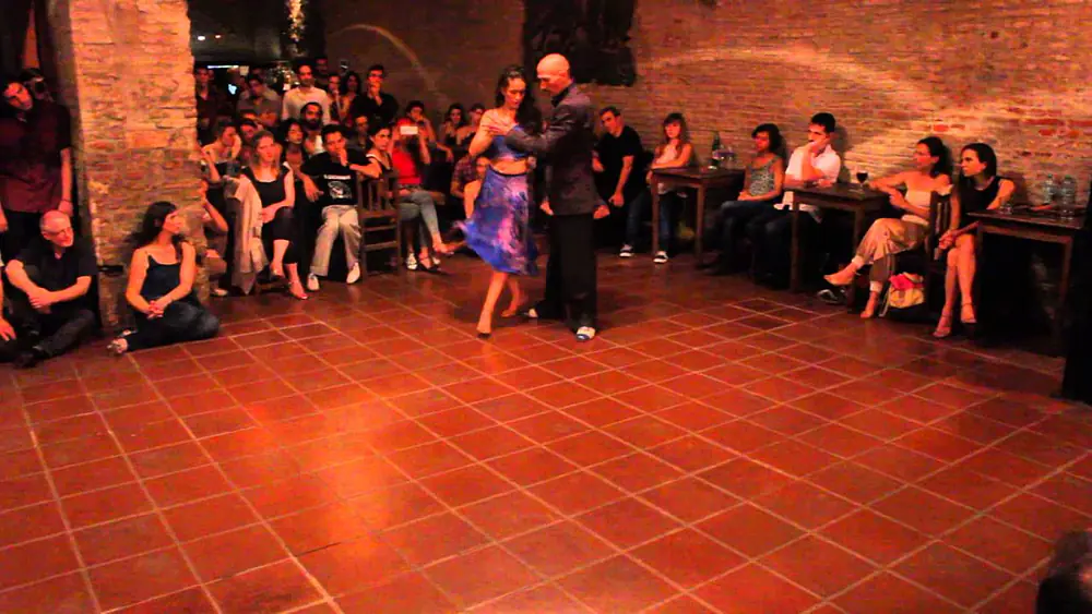 Video thumbnail for Javier Antar y Patricie Porakova - 2/4/2016 - La Cachivachería 3/4