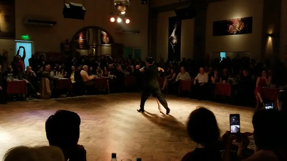 Video thumbnail for Magdalena Valdez y Cristhian Sosa - SED DE CAMPEONES performance at Salon Canning on July 26, 2019