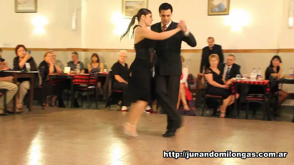 Video thumbnail for JOHANA COPES Y JULIO ALTEZ junto al CUARTETO DE ADOLFO GOMEZ en La Baldosa