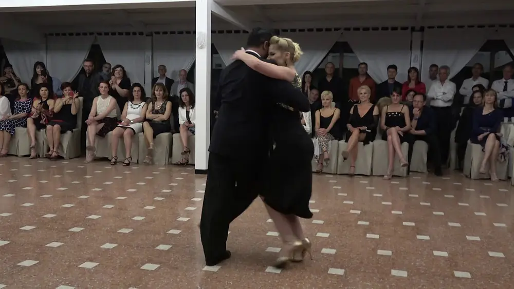 Video thumbnail for Suyay Quiroga y Diego Luciano Chandia - White Garden - Bari  28.04.2019  3.3