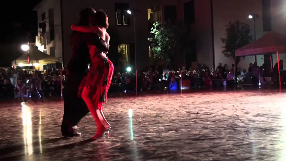 Video thumbnail for Gustavo Rosas y Gisela Natoli.Milonga Elba Tango Festival 2014