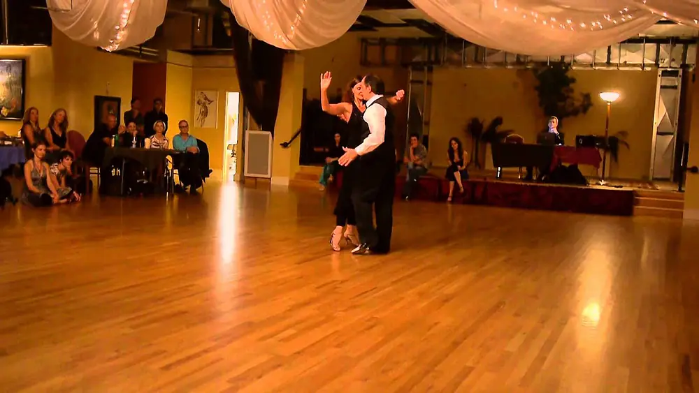 Video thumbnail for Gustavo y Giselle Anne Nueve Puntos