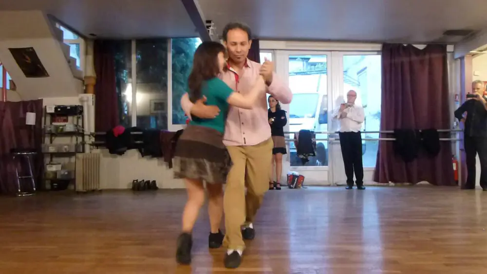 Video thumbnail for José Manrique Natalia Pombo Clase de Milonga 2016