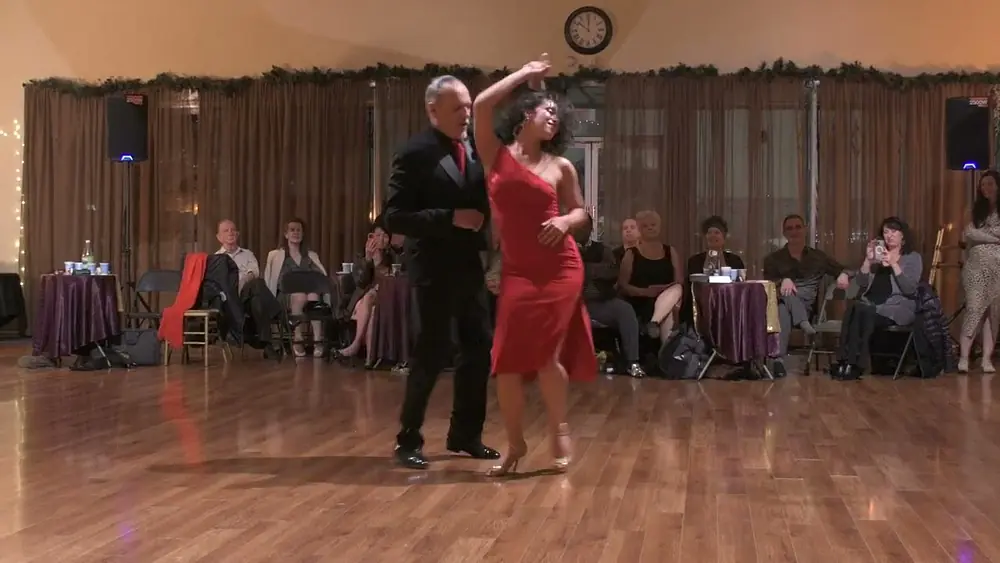 Video thumbnail for Pancho Pey & Raquel Makow at Milonga Gavito 4/4