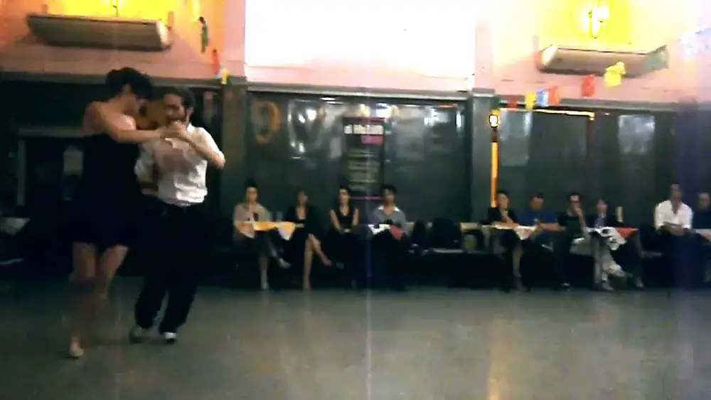 Video thumbnail for Quién Será - Katrin Urwitz & Jorge Frias @ El Motivo Tango [20/05/2012]