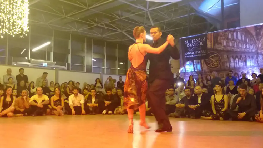Video thumbnail for Sebastian Arce & Mariana Montes.Di Sarli&M. P.Carrales/Tenia Que Suceder,Sultans Tango Fest2016(1-4)