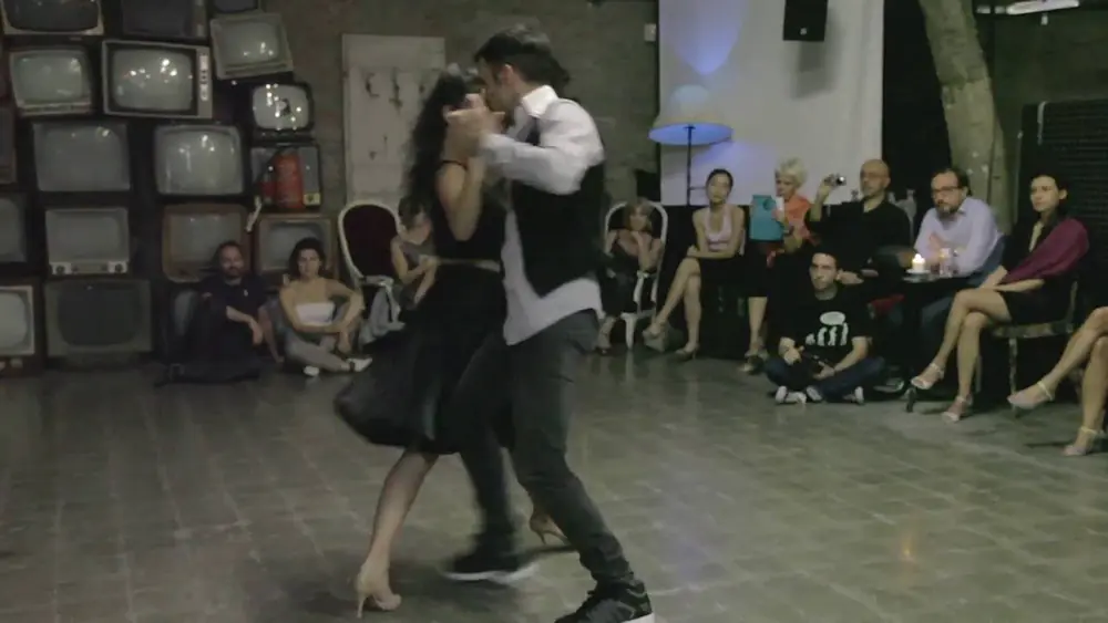 Video thumbnail for Bruno Tombari e Rocio Lequio alla MilongaSì - 3 - 04/10/2016