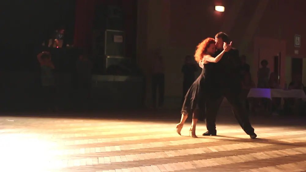 Video thumbnail for Claudio Hoffmann y Pilar Álvarez - Tú el cielo y tú - Abrazo Tango Metz Festival 2017