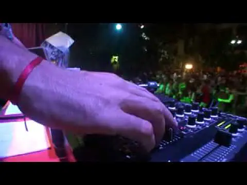Video thumbnail for Dj Gustavo Rosas en Sitges Tango 2010.mp4