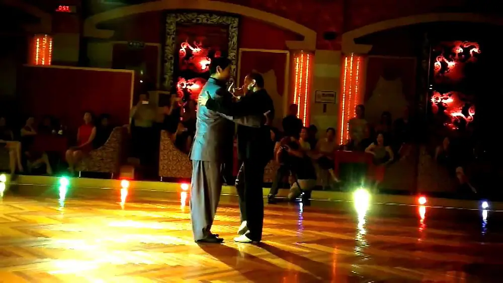Video thumbnail for "El Huracan" - Shanghai Tango Festival 2012 - by Vladimir Estrin and Meng Wang