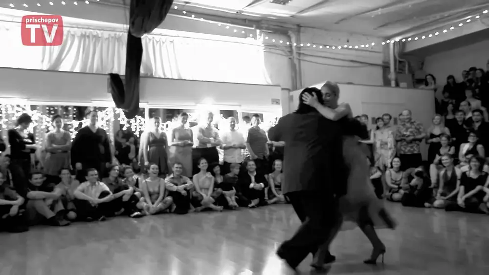 Video thumbnail for Alejandra Mantinan & Aoniken Quiroga, Milonga in "Planetango", 09.10.2010 (3)