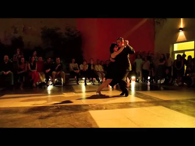 Video thumbnail for Guillermina QUIROGA & Roberto LEIVA @ Milonga del Patio