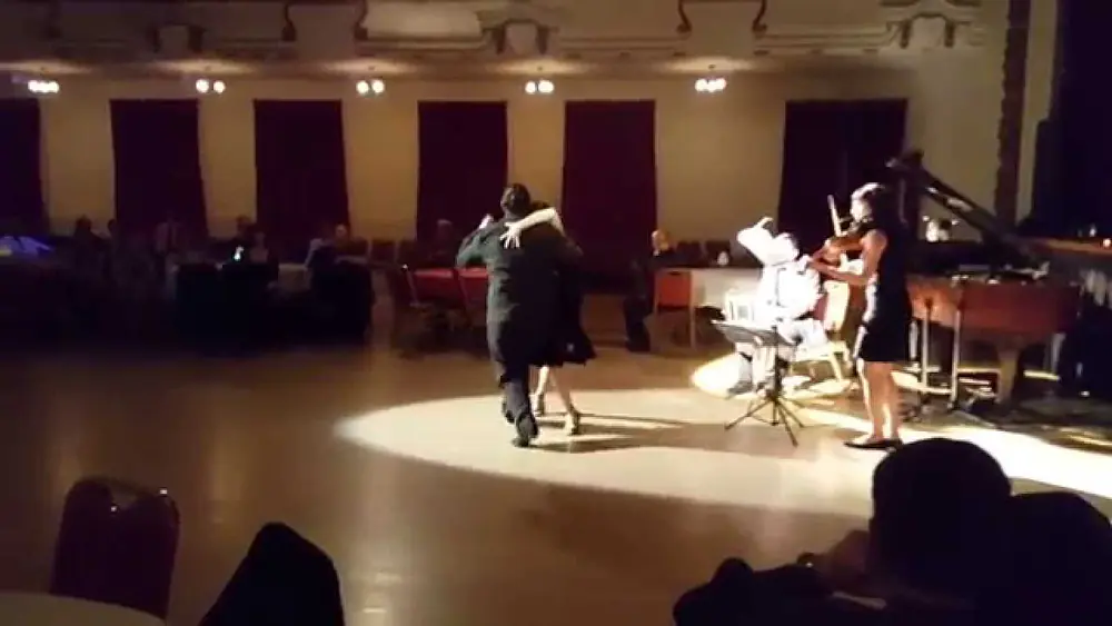 Video thumbnail for Cristian Sierra and Caelyn Casanova — "La milonga de Buenos Aires" by Redwood — 2/2 at Vecher Tango