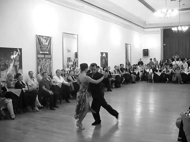 Video thumbnail for Martin Ojeda y Laiza Souza en Yira Yira Milonga 1