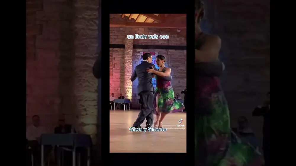 Video thumbnail for Gioia Abballe y Simone Facchini - Ilusión Azul (vals)