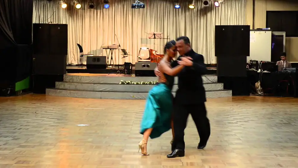 Video thumbnail for Gabriel Missé y Analía Centurión en STS Festival 2014 P2 - GALA Maestro Milonga