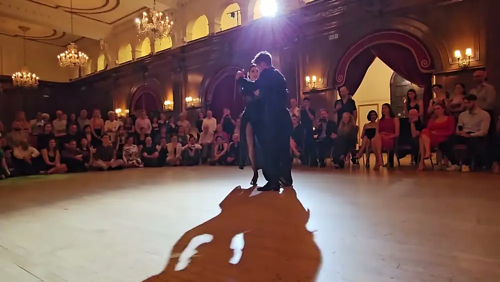 Video thumbnail for Sebastian Achaval & Roxana Suarez (11 June 2023): 1st Dance
