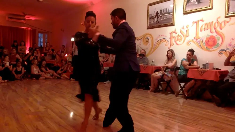 Video thumbnail for Solange Acosta y Max Van De Voorde 2/4 - 2019 - Fasitango