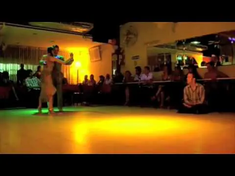 Video thumbnail for Nany Peralta y Rebecca O'Laoire - Milonga10 - 2