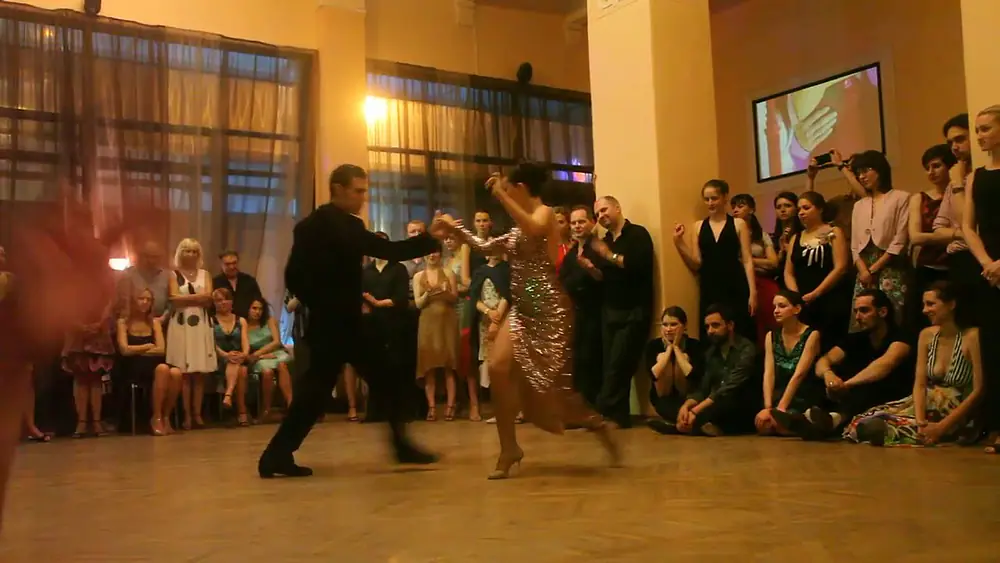 Video thumbnail for Fernando Gracia y Sol Cerquides - Moscow - Derecho Viejo Piazzolla Tango