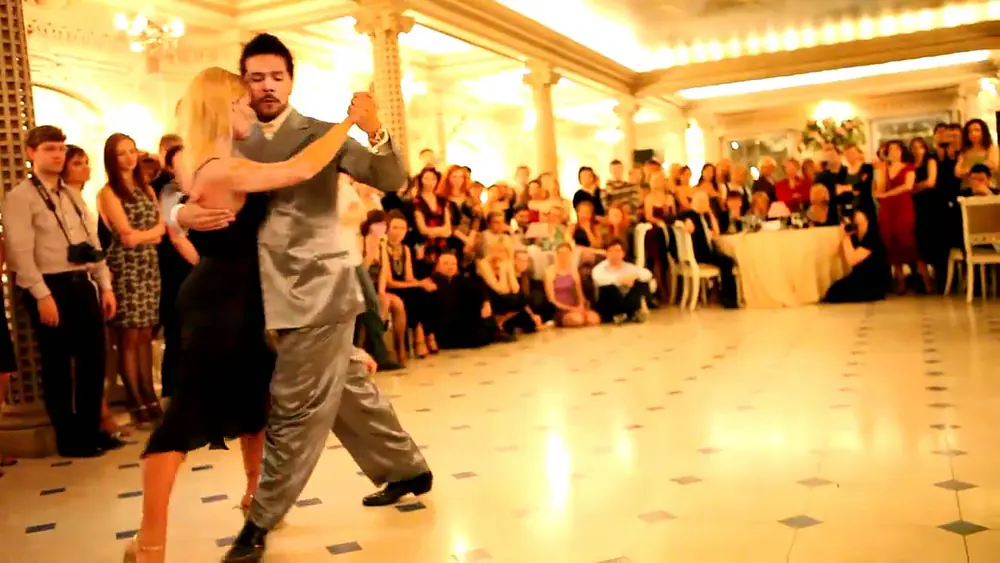 Video thumbnail for Sebastian Arce и Mariana Montes (17-04-2011) Moscow - Soledad Tango Festival - Grand Milonga 3/3