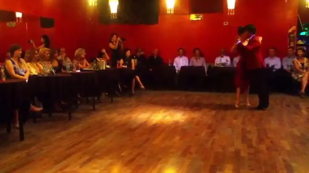 Video thumbnail for Bailaron Eva Icikson & Brenno Márquez, en la Milonga de los domingos. Part.3 - 14/02/16