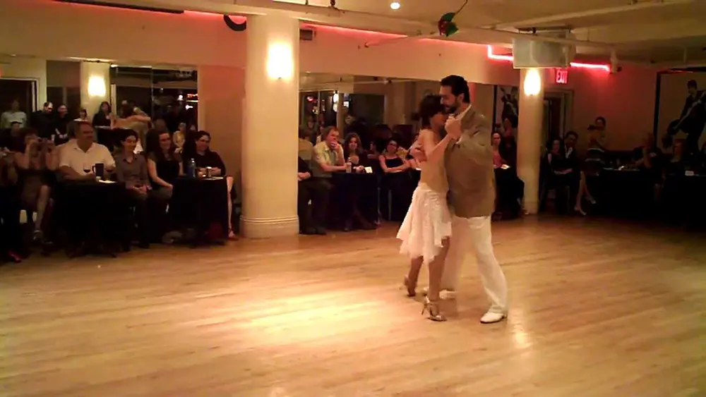 Video thumbnail for Maria Olivera & Gustavo Benzecry Saba: Argentine Tango - Viejo Portón