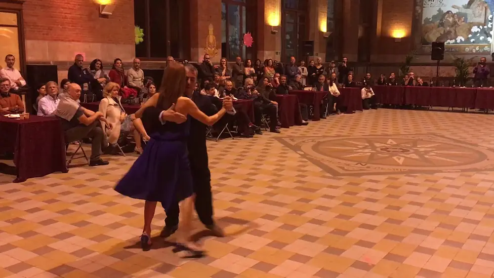 Video thumbnail for Eugenia Ramirez Miori et Hernan Alvarez Prieto @ Nosotros Tango (Vals)