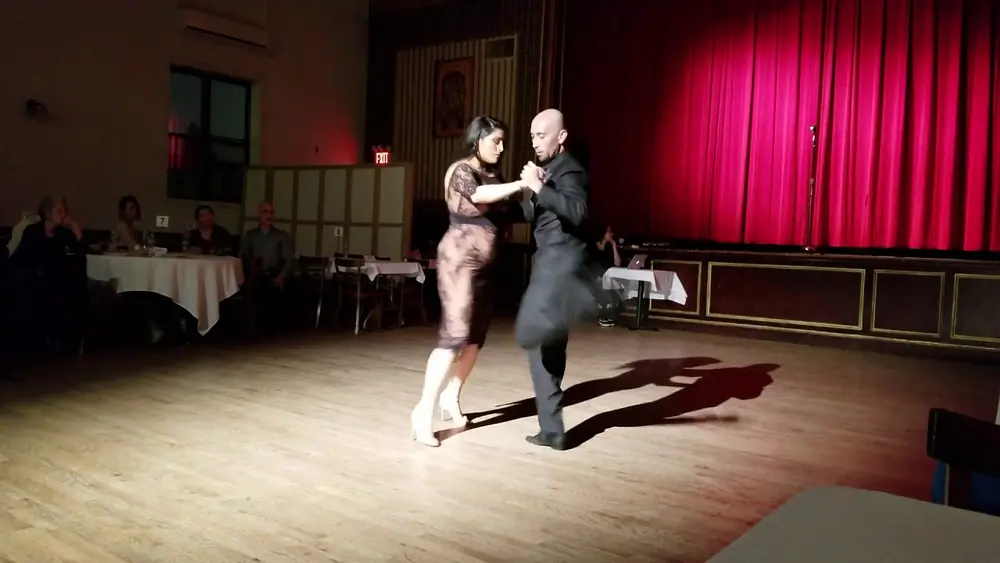 Video thumbnail for Argentine tango: María Inés Bogado & Orlando Reyes - El Panuelito