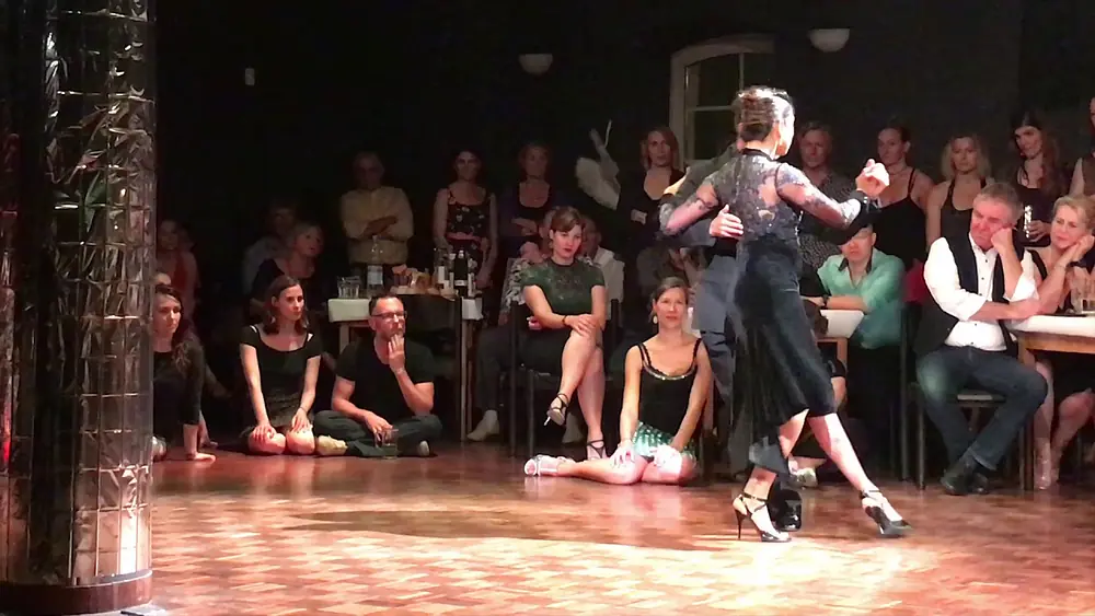 Video thumbnail for 2019 REG - Roxana Suarez y Sebastian Achaval (2 of 4)