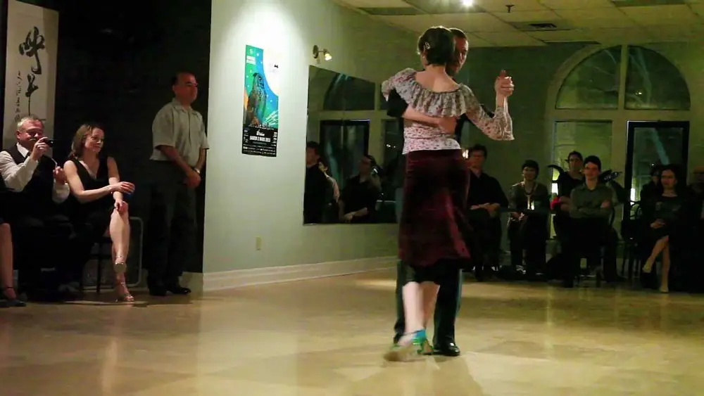 Video thumbnail for Evan Griffiths et Rebecca Shulman, "Asi se canta" (tango), (1de2)