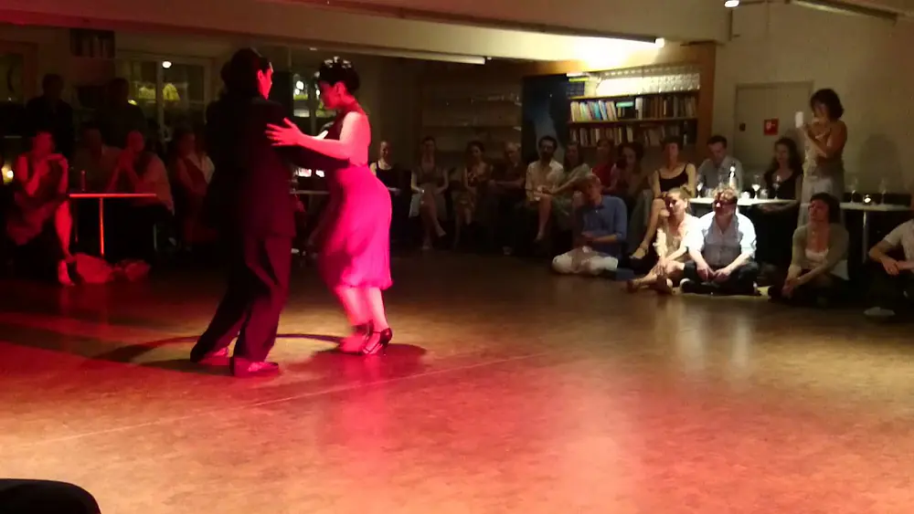 Video thumbnail for Fernando Sanchez & Ariadna Naveira OsloTango 2014 3/4